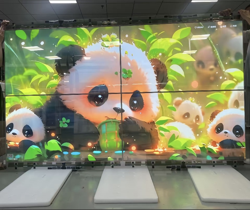 高端展示首選！OLED透明屏助力品牌高效傳播！